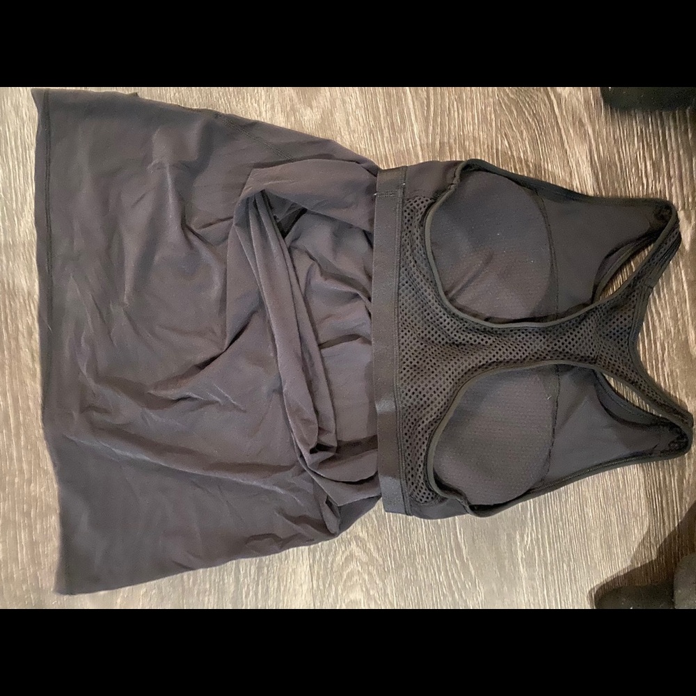 Lululemon sports bra and tank top